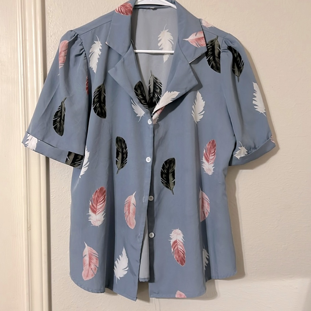 Women’s shirt